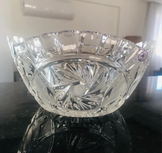 Bowl de Cristal - Decoração e Elegância para sua Mesa