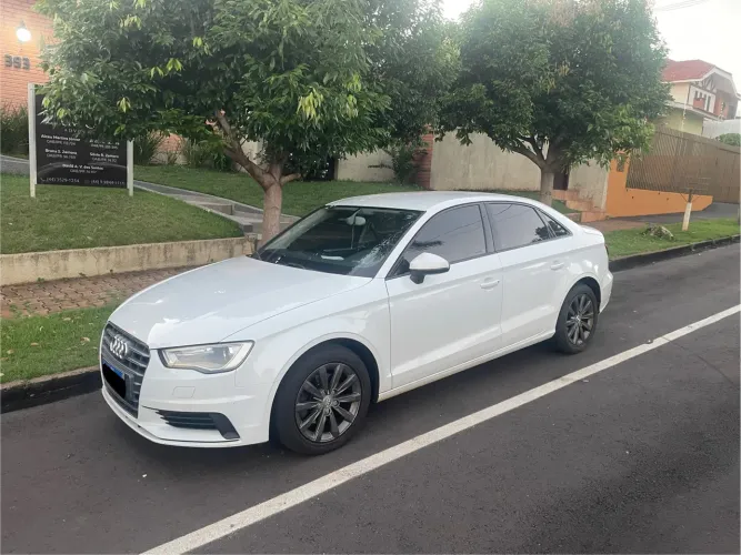 Audi A3 Sedan 1.4/ Attra. 16V TB FSI S-tronic 2014