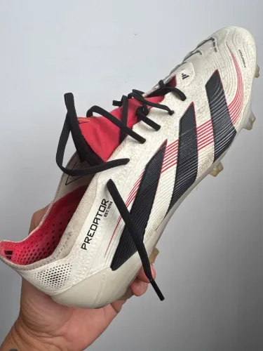 Chuteira Adidas Predator Elite FG