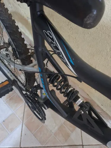 Bicicleta Caloi aro 26