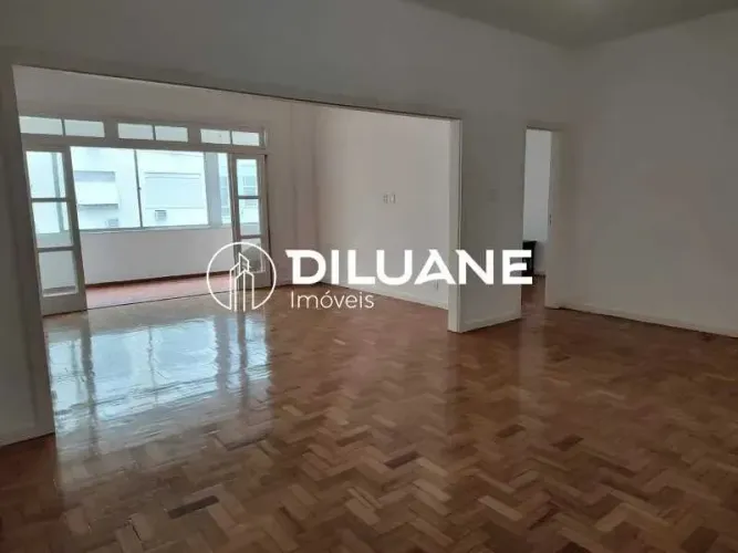Apartamento : Padrão / Residencial / Copacabana