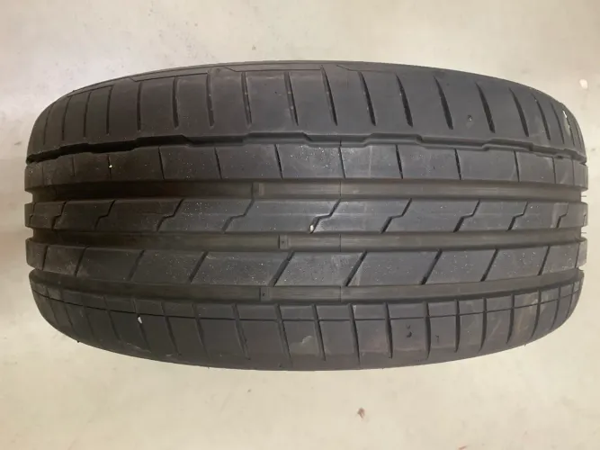01 PNEU 225/45R18 HANKOOK RUNFLAT