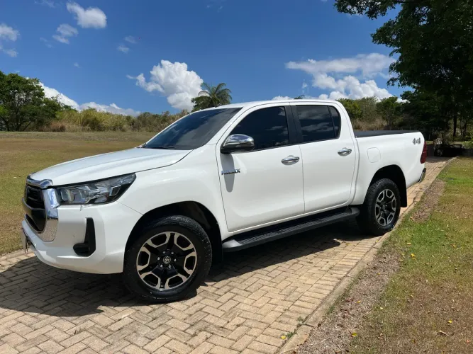 Toyota Hilux SRV 4X4 2.8 TDI Diesel Aut. 2021