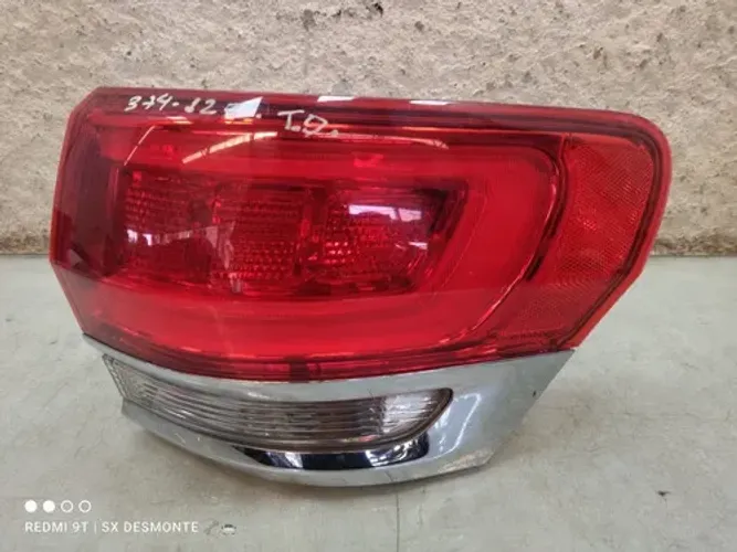 Lanterna Direita Grand Cherokee Jeep 2015 A 2017 *125