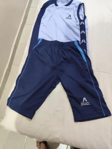 Fardas colégio adventista tam 8 e 14 anos