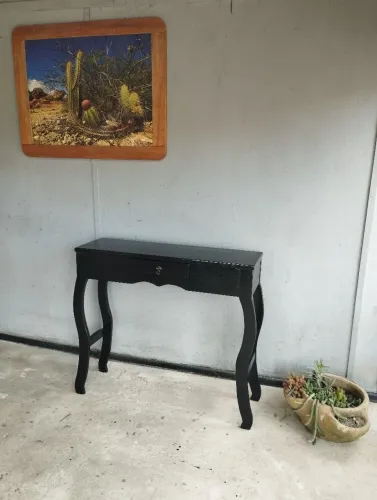 Aparador de madeira maciça 