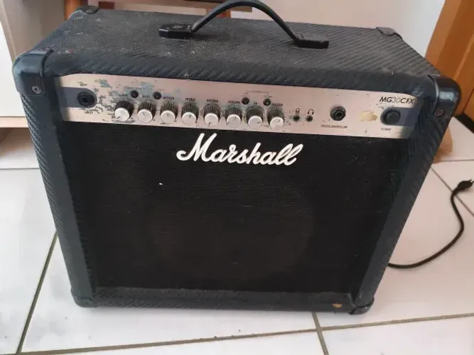 Marshall MG30 CFX