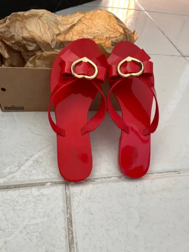 Vendo Sandália Melissa