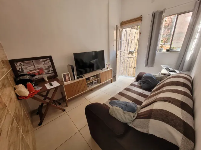 Vende -se casa 2/4 no Pau Miúdo 