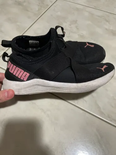 Tênis Feminino Slip On Puma Prowl Preto/Rose. Tamanho 34