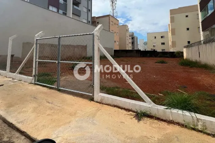 TERRENO à venda, Santa Mônica - Uberlândia/MG