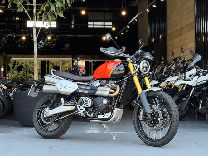 Triumph Scrambler 1200 Xe 2025