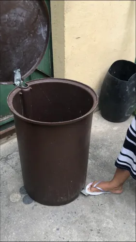 Latão de lixo