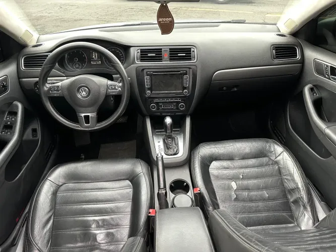 Volkswagen Jetta Highline 2.0 TSI 16V 4P Tiptronic 2011