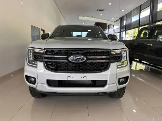 Ford Ranger Black 2.0 4X2 CD TB Diesel Aut. 2026