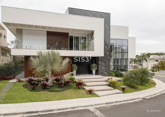 Casa à venda cinematográfica com piscina no condomínio Burgel | Ecoville  820 m² em terren