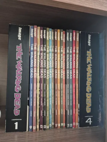 HQ Walking Dead completo em inglês