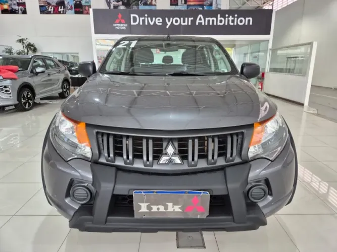 Mitsubishi L200 Triton Sport Outd. GLX 2.4 4X4 Mec. 2021