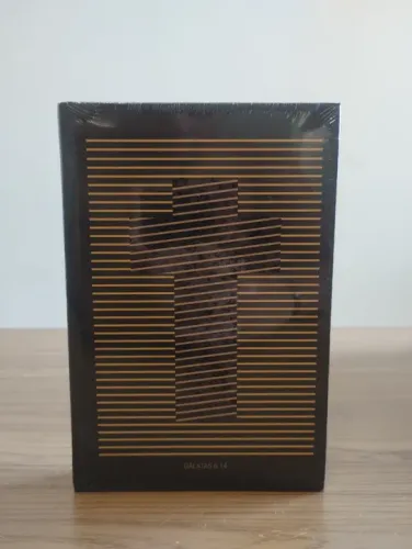 Bíblia Sagrada - Cruz dourada 