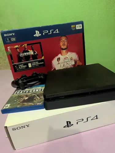 Venda-se ps4 slim 1 Terá