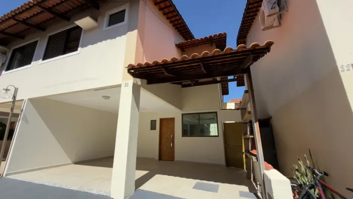 Baixou Sobrado Venda 200m² 3 Quartos c/ Suíte, Próximo ao Flamboyant 2 Vagas, Goiania Goia