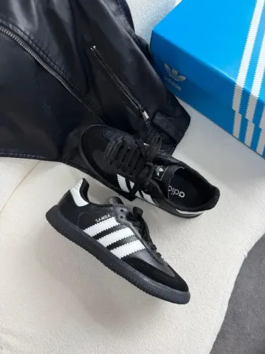 Tênis Adidas Samba Couro Unissex OG Premium Cor: Preto / Branca - Disponível 34 AO 43