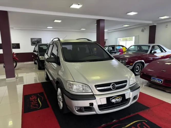 Chevrolet Zafira Elegance 2.0 MPFI 16V 136cv 5P 2005