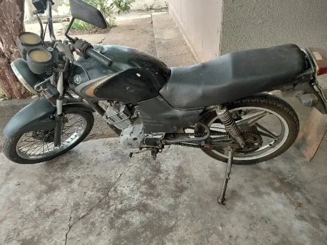 Ybr frei a disco partida a pedal.