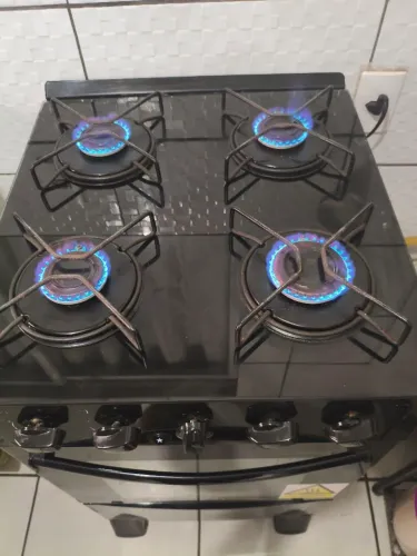 Vende se fogão semi-novo