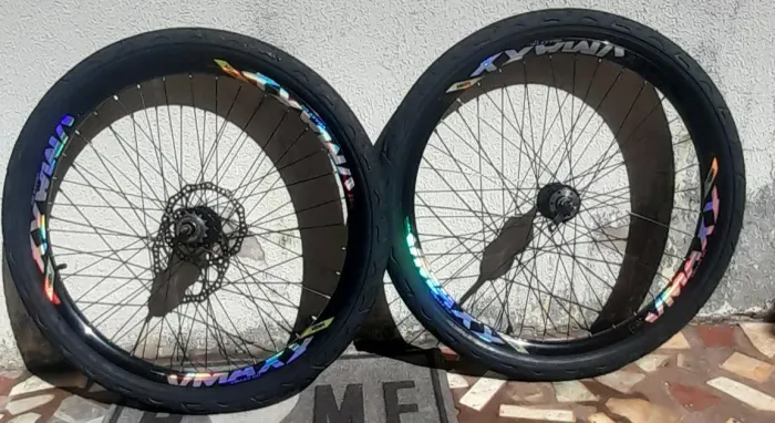 Par De Rodas Vmaxx Aro 26 Holográfica Pneus Kenda Flame Tudo NOVO