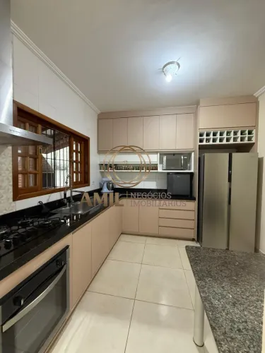 Chácara 2000m² com casa 1 Quarto, Sala, Cozinha, Banheiro, Lavanderia, Varanda, Tudo com m