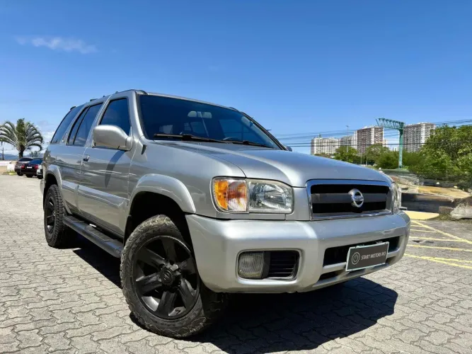 Nissan Pathfinder SE Luxo 3.5 V6 24V 243cv 2004