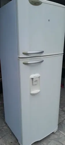 Geladeira frost free