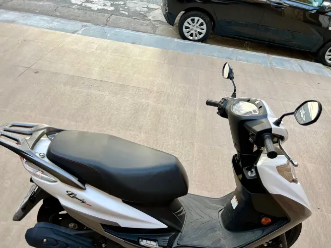 Scooter Novíssima automática