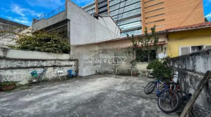 Casa de Vila : Linear / Residencial / Botafogo