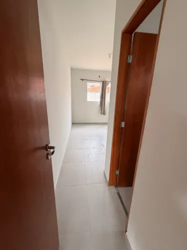 Aluga-se casa no Bonsucesso 