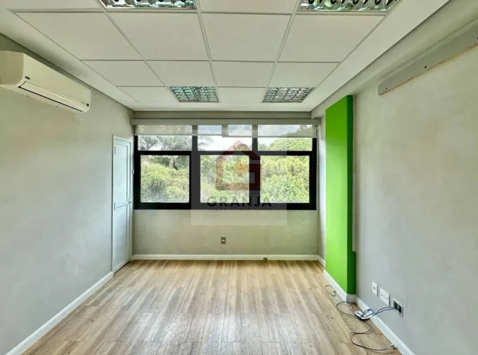 Sala à venda, 53 m² por R$ 359.000 - Jardim Elias - Cotia/SP