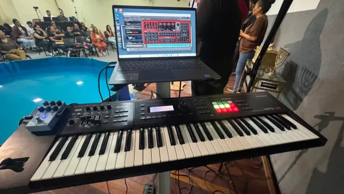Roland xps 30