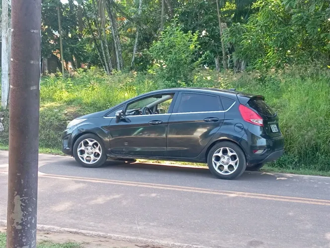 Ford Fiesta SE 1.6 16V Flex 5P 2012
