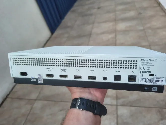 Xbox One S 1TB
