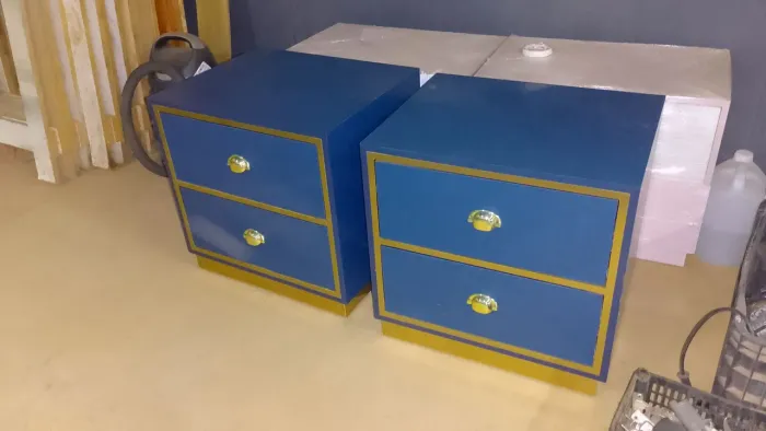 Cabeceira de cama "criado mudo"