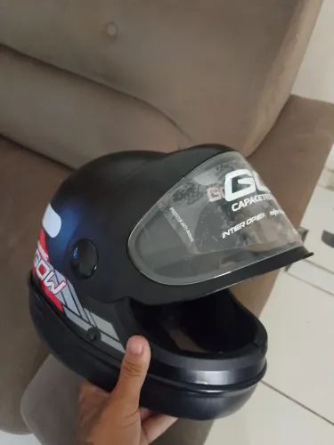 Capacete novo