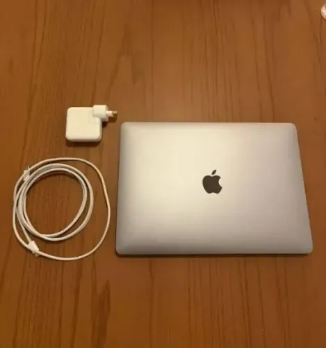 MacBook Air M1 | 8GB RAM 256GB SSD | Excelente Estado