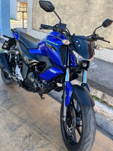 Vendo essa FZ15
