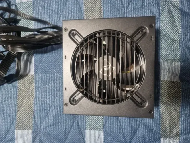 Fonte 500W 80 Plus PFC Ativo ? Perfeita para Setup Gamer!