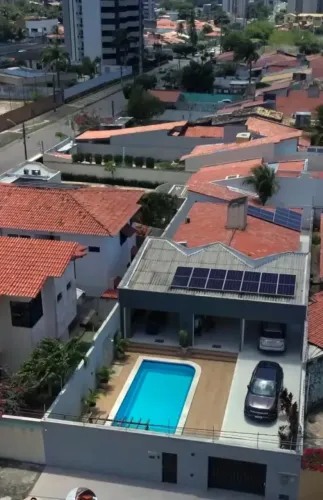 Belíssima Casa 5/4 Sendo 04 Suites Alto Padrão Recém-Reformada em Capim Macio