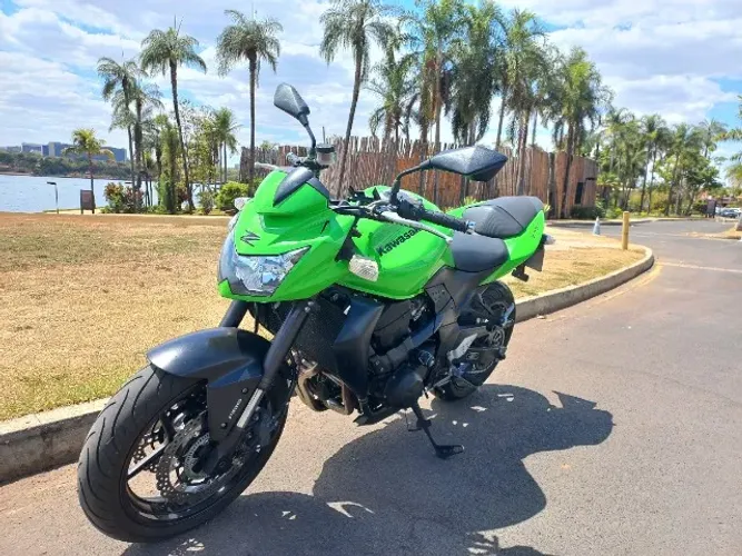 Kawasaki z750 com ABS