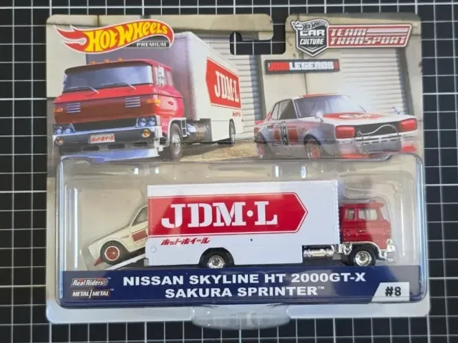 Nissan Skyline HT 2000 GT-X Sakura Sprinter - Hot Wheels Team Transport