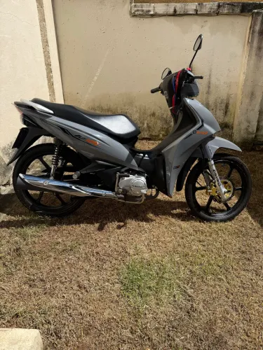 Avelloz AZ 125cc -