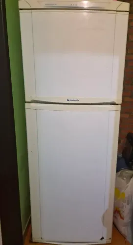 Vendo Geladeira Continental (único defeito: trocar termostato)